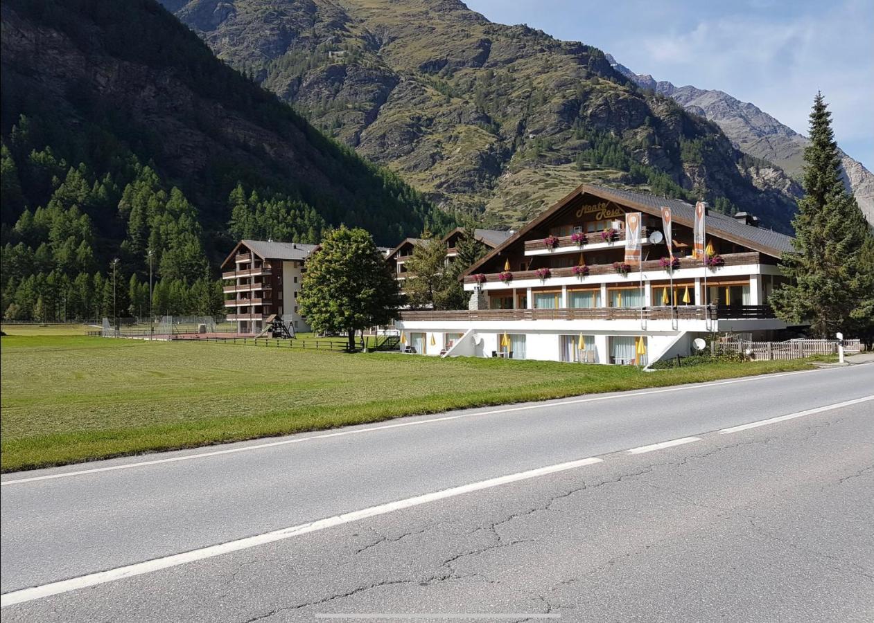 Moderne Dachwohnung Naehe Zermatt Mit Balkon Täsch Exteriér fotografie